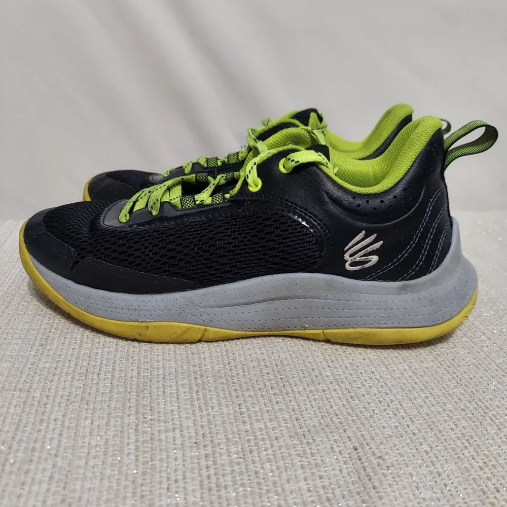 Under Armour Steph Curry GS 3Z6 Size US 6Y‎ Kids Sneaker Black/Lime